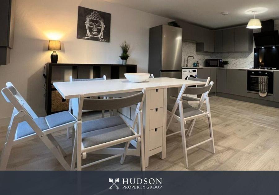 Open Plan Townhouse In Shrewsbury Villa Exterior foto